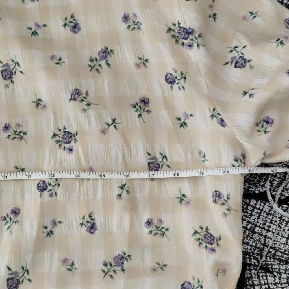 Vintage Betsy Lauren yellow with purple and green floral pattern size 18 - Picture 9 of 10